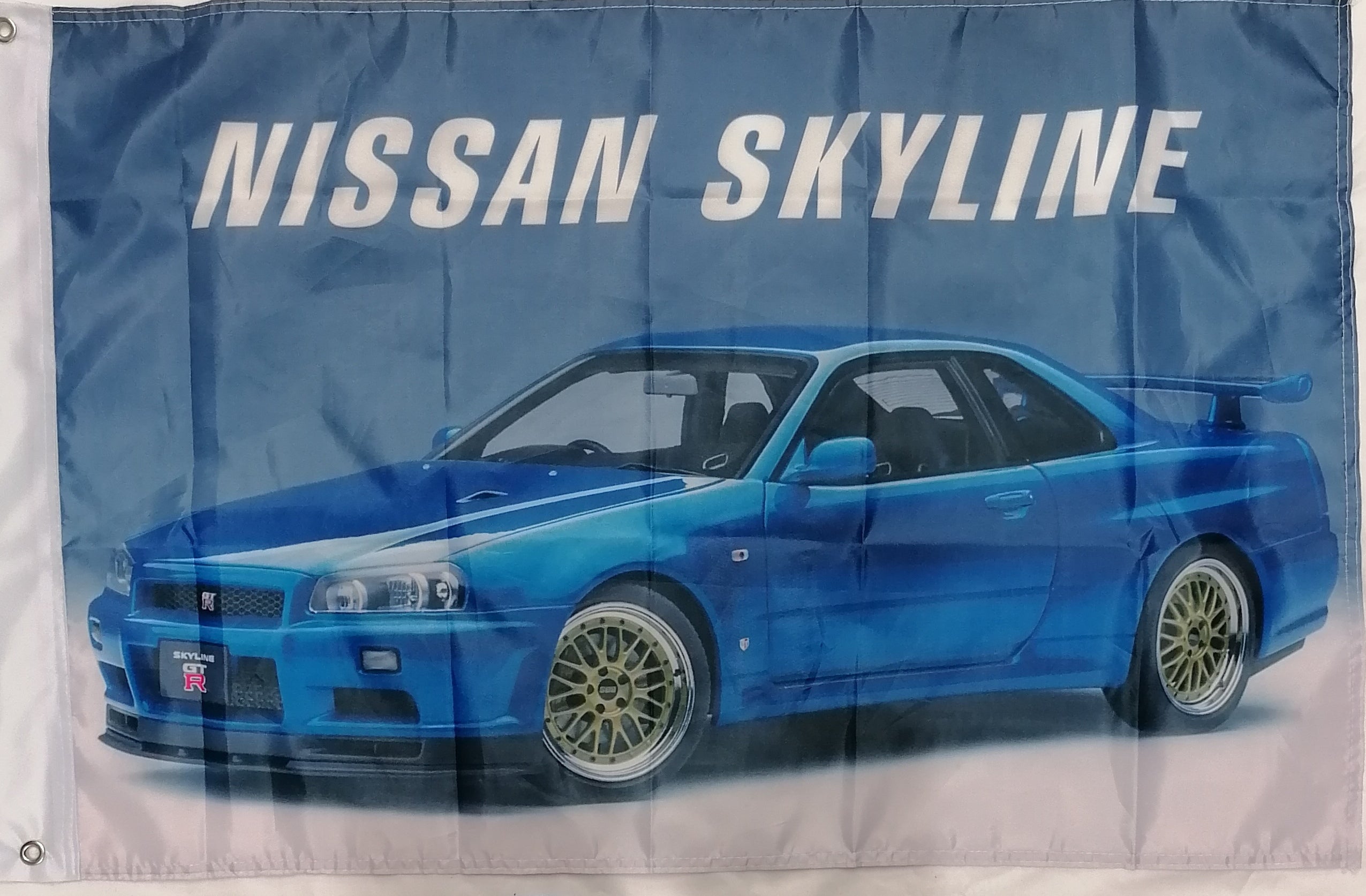 blue nissan skyline