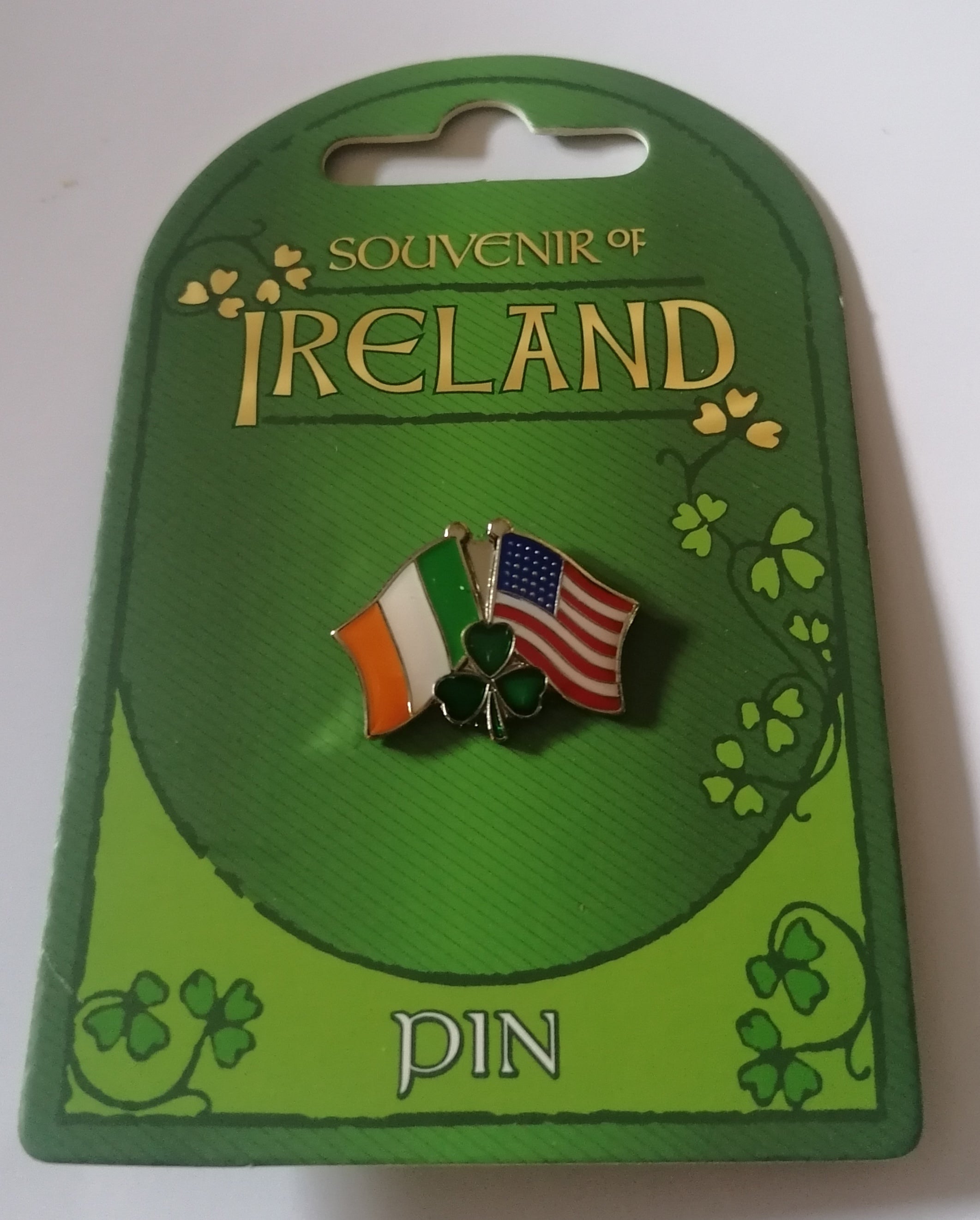 Irish American pin badge