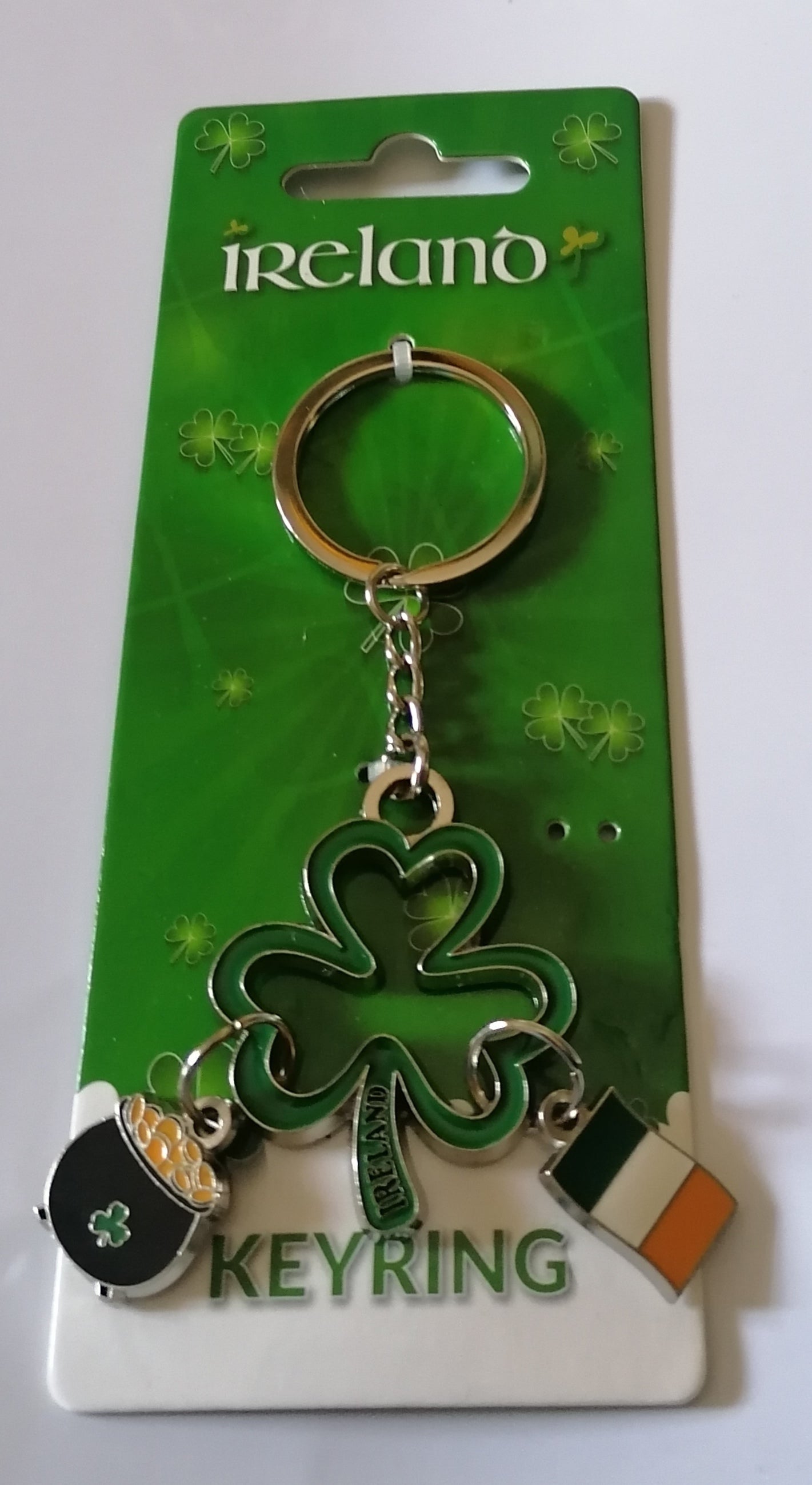 irish shamrock charm keyring