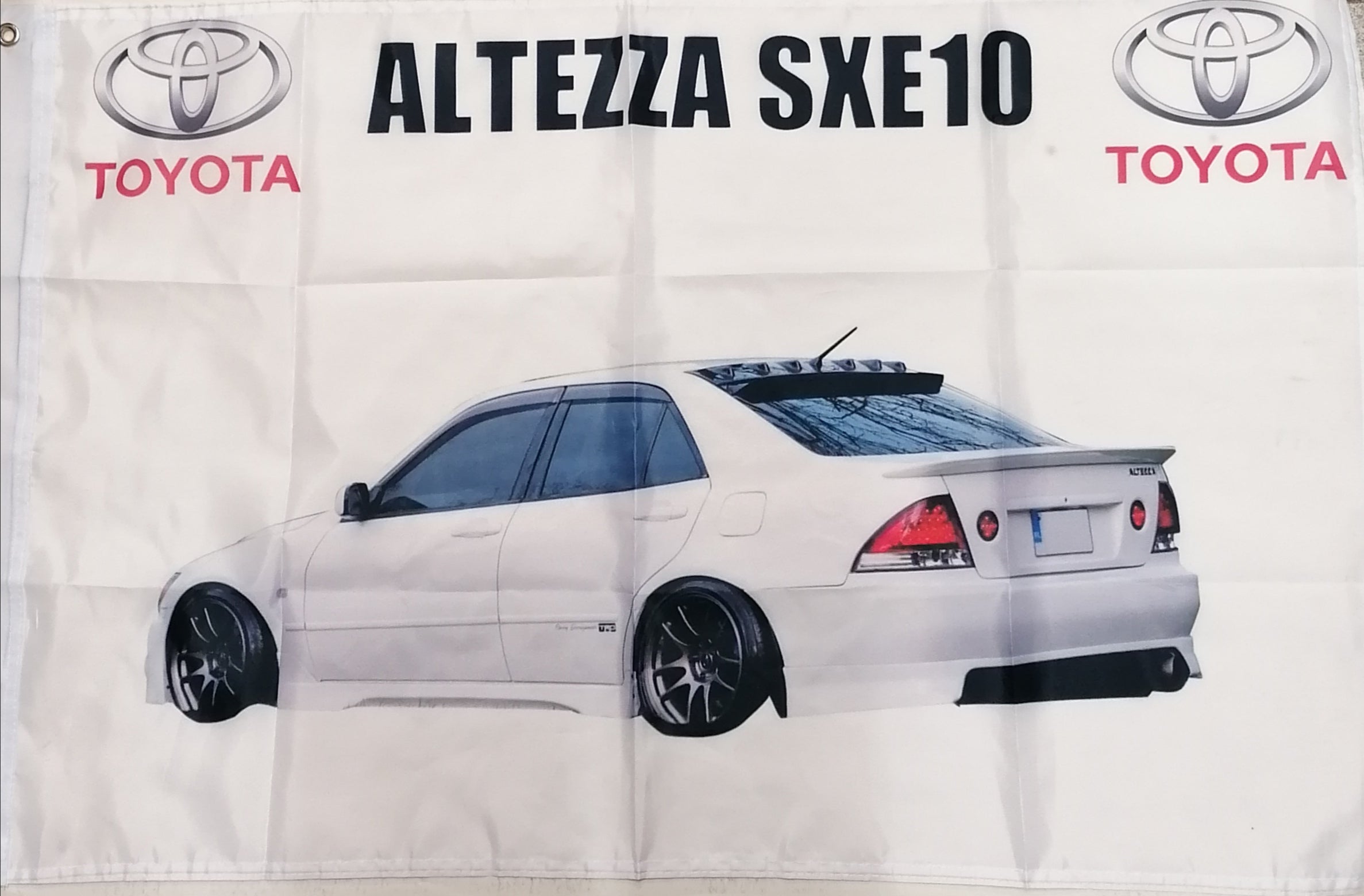 Toyota altezza flag