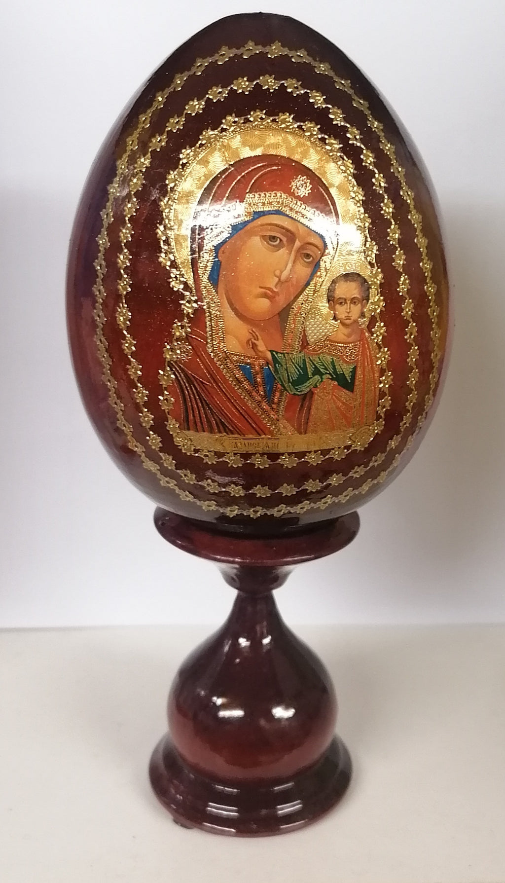 wooden Jesus and Mary ornament egg