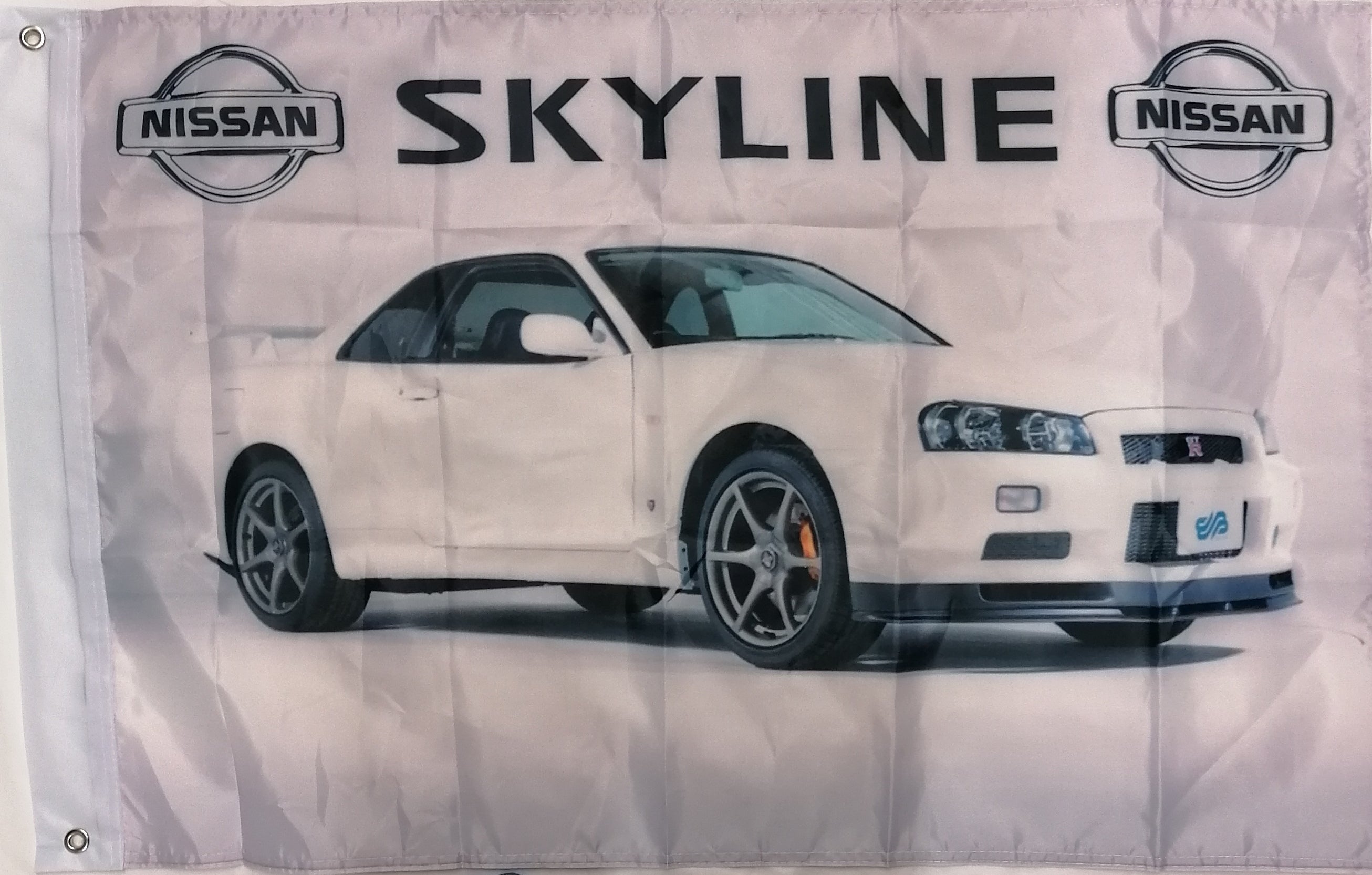 white nissan skyline flag