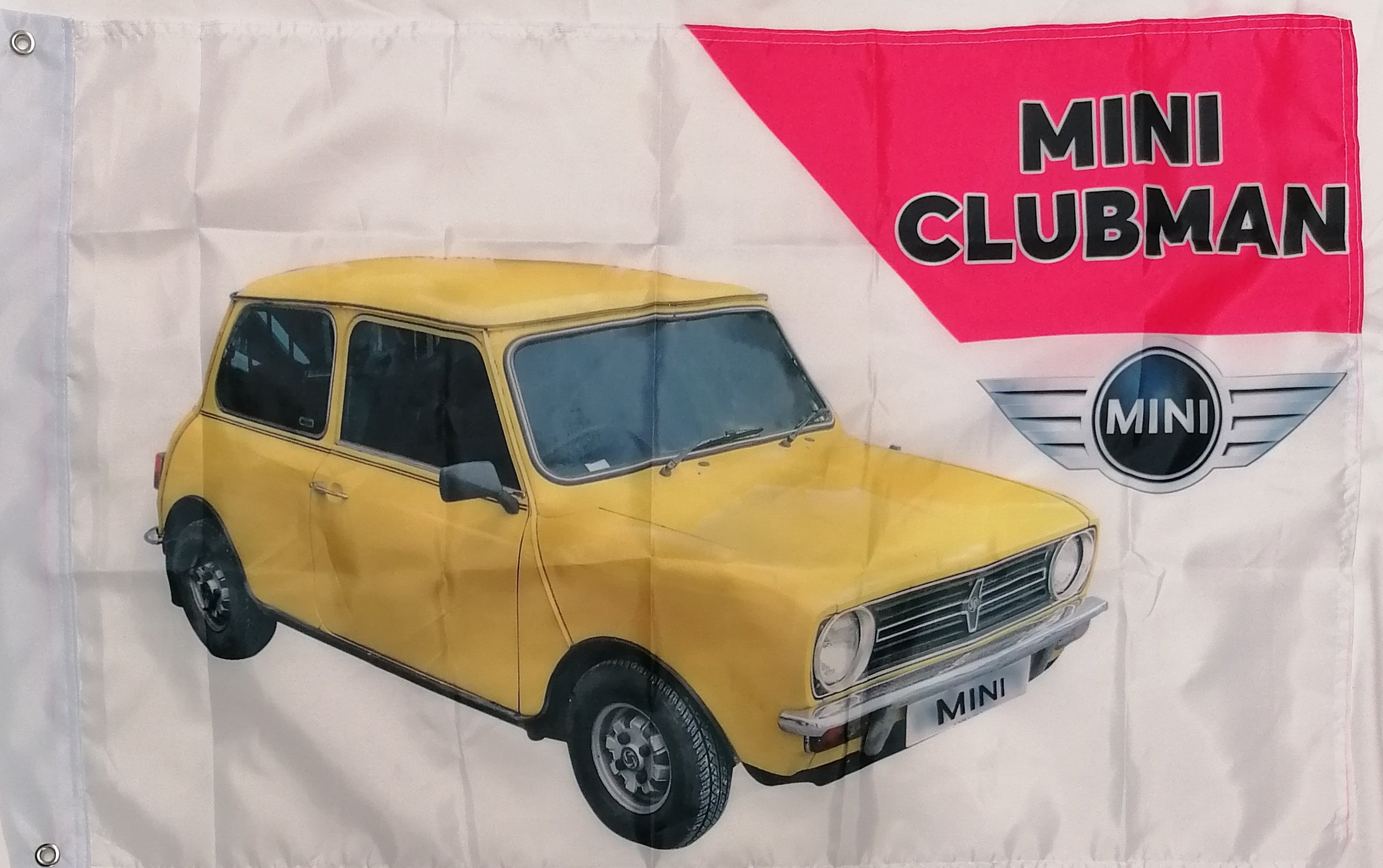 yellow mini clubman